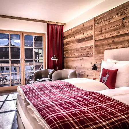 Otel Kitzhof Mountain Design 5*