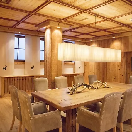 Kitzhof Mountain Design Hotel 5*